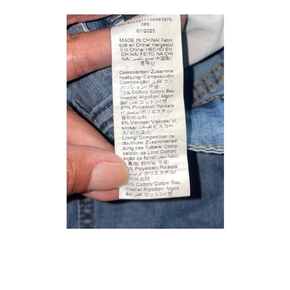 NWOT BEAUTIFUL BOHO WIDE LEG JEANS! - Picture 7 of 7